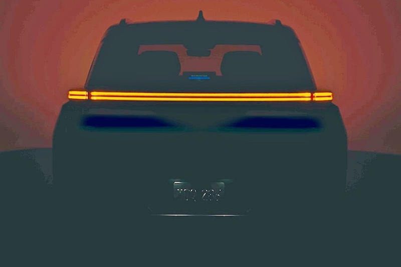 Таинственная новинка Toyota &ndash; это трёхрядный кроссовер, премьера &ndash; на следующей неделе