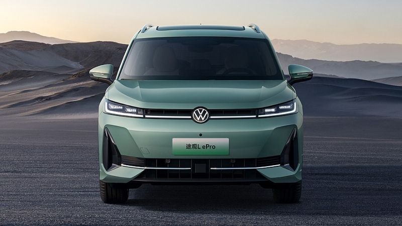 Volkswagen Tiguan L ePro: гибридный кроссовер со своим дизайном