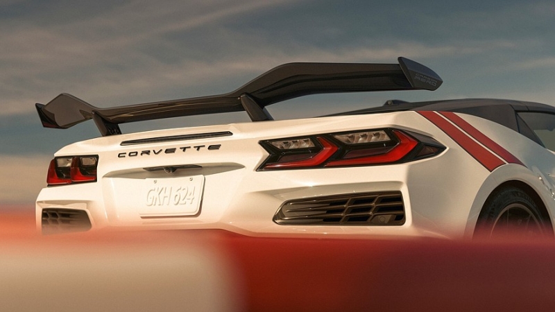 Chevrolet Corvette Grand Sport дебютировал с полным приводом и новым 6,7-литровым V8