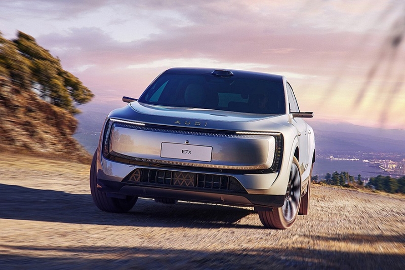 Кроссовер AUDI E7X на подмогу непопулярному универсалу E5: новые фото и подробности