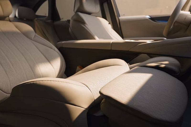 Кроссовер Buick Electra E7 показал свой интерьер в новом стиле