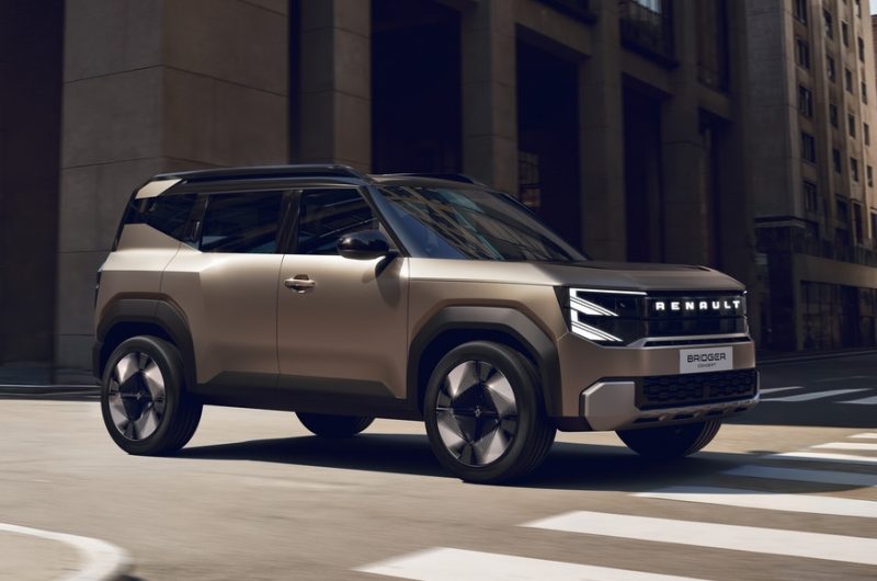 Кроссовер Renault Bridger для небогатых рынков: суровый облик и несколько вариантов начинки