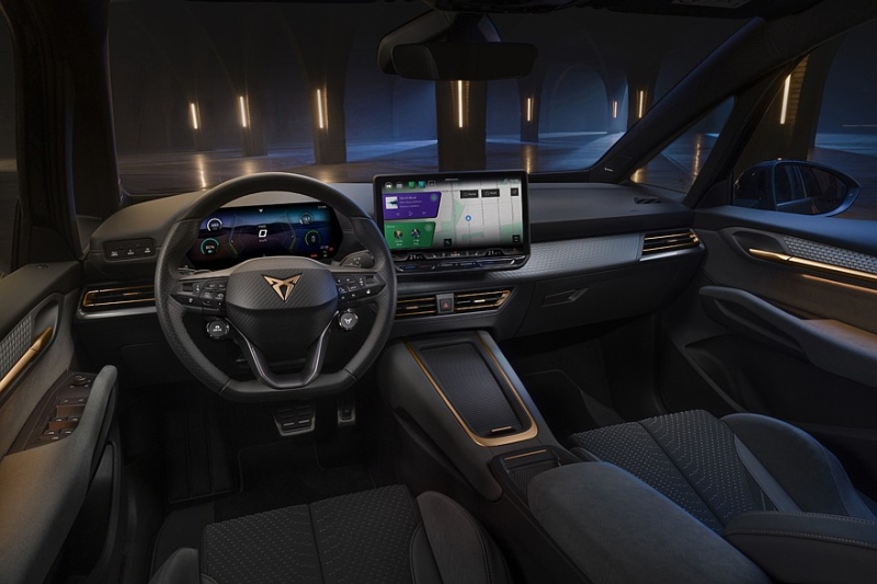 Обновлён хэтчбек Cupra Born: фирменный &laquo;нос&raquo;, физические кнопки на руле, больше запас хода