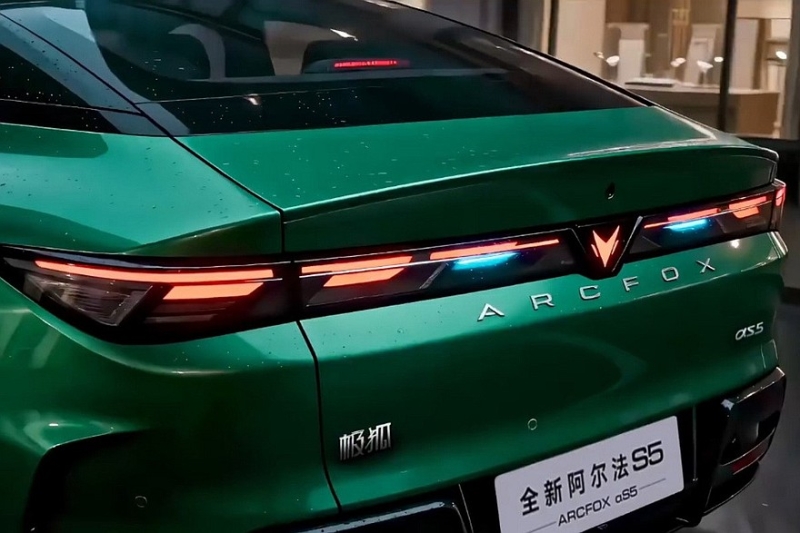 Обновлённый седан Arcfox Alpha S5 от BAIC: версий &ndash; больше, цены &ndash; ниже