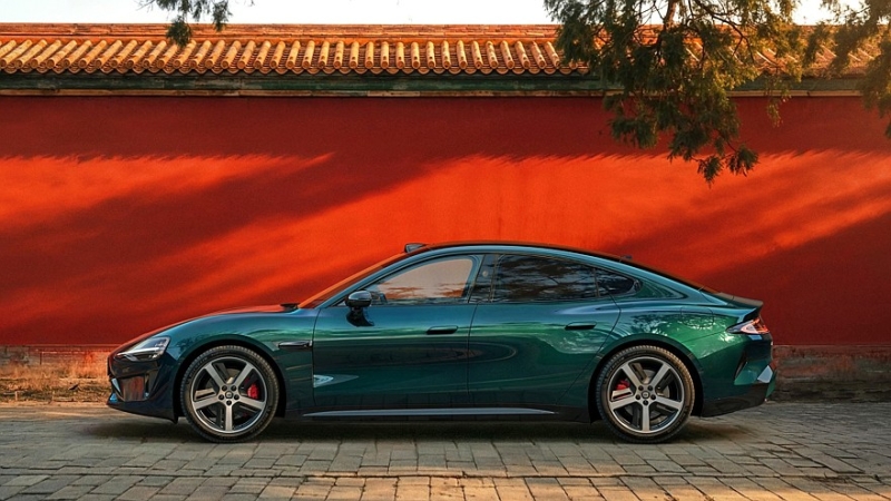 Обновлённый Xiaomi SU7: мощнее, дальнобойнее, богаче и немного дороже