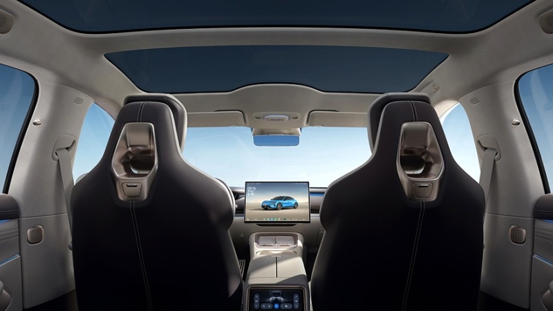 Обновлённый Xiaomi SU7: мощнее, дальнобойнее, богаче и немного дороже