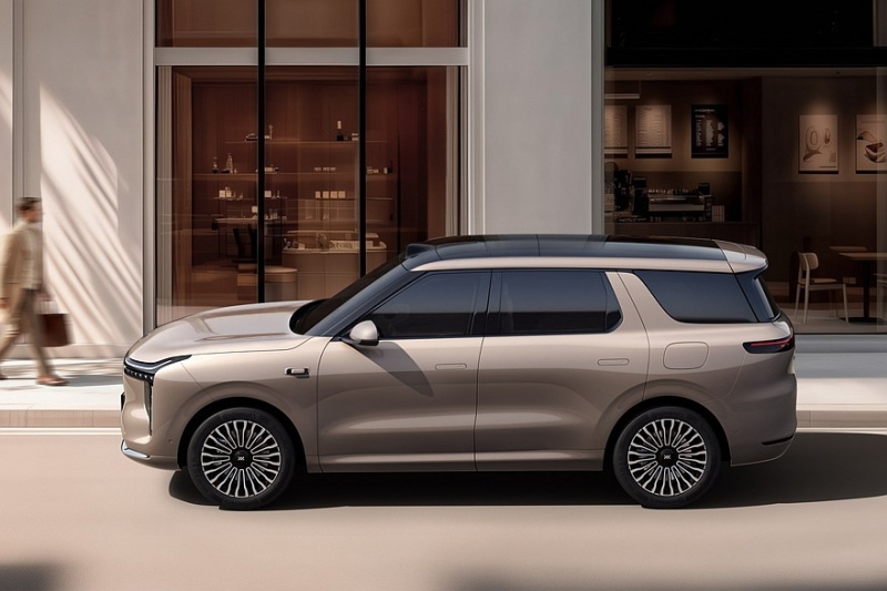 SAIC подхватил моду на «клонирование» флагманов: представлен кроссовер IM LS8