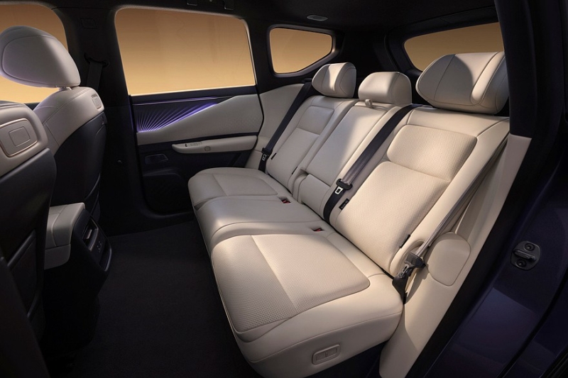 Старт продаж Nissan NX8 уже близко: показан интерьер