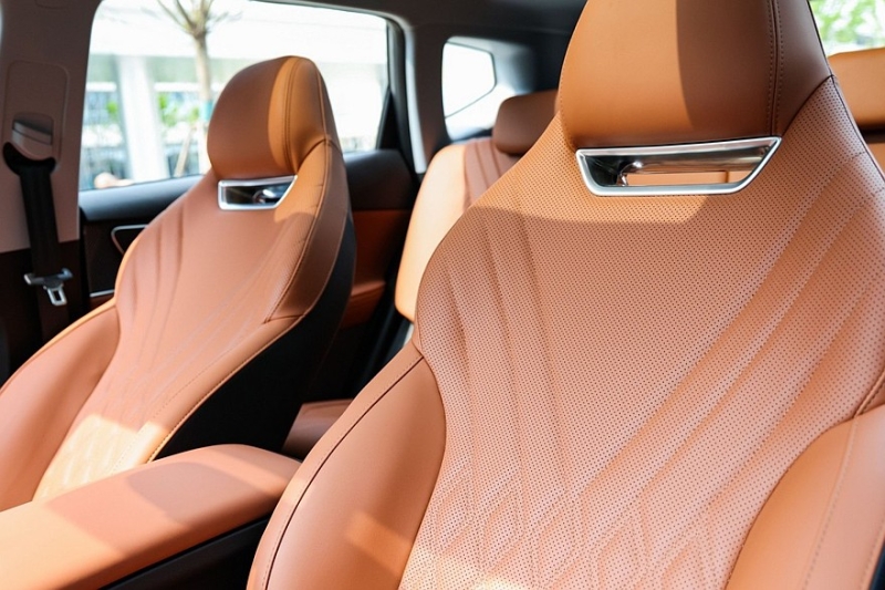 Chery Tiggo 7: рестайлинг самого доступного кроссовера и новая версия на базе Omoda C7