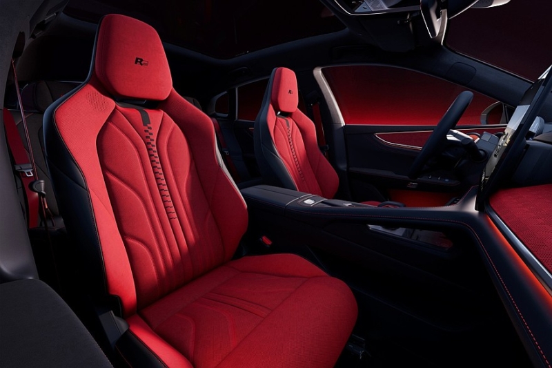 Детский возраст и большие достижения: представлен Zeekr 001 5th Anniversary Edition