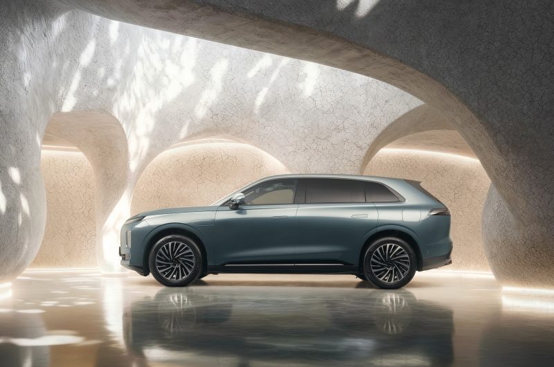 Exeed Exlantix ET получил премию в номинации «Эталон безопасности гибридного автомобиля»