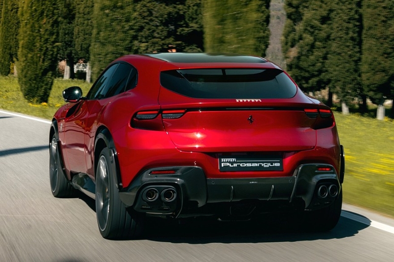 Ferrari Purosangue Handling Speciale: доработанное шасси и более яркий звук V12