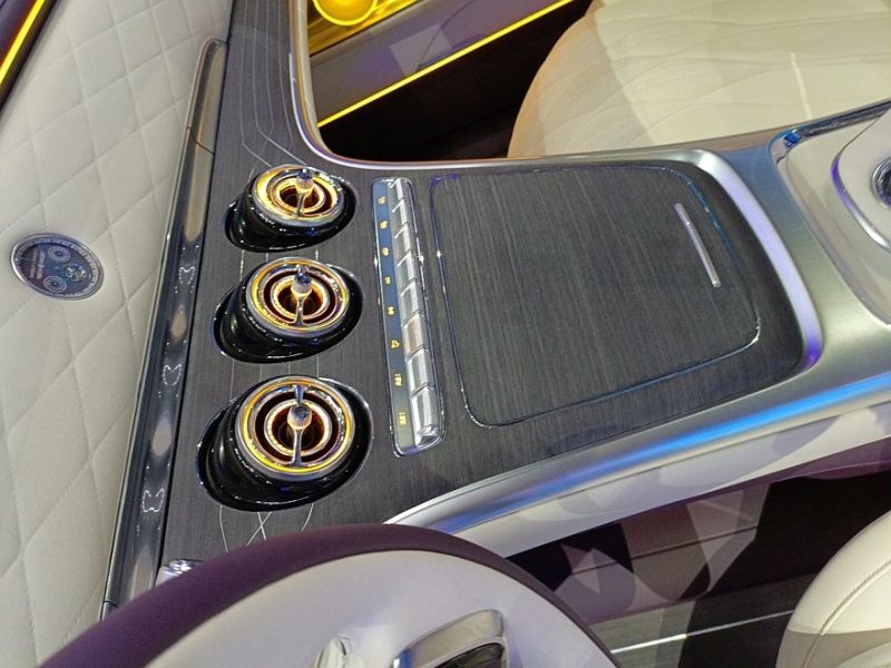 Geely показала концепт, демонстрирующий развитие дизайна семейства Galaxy