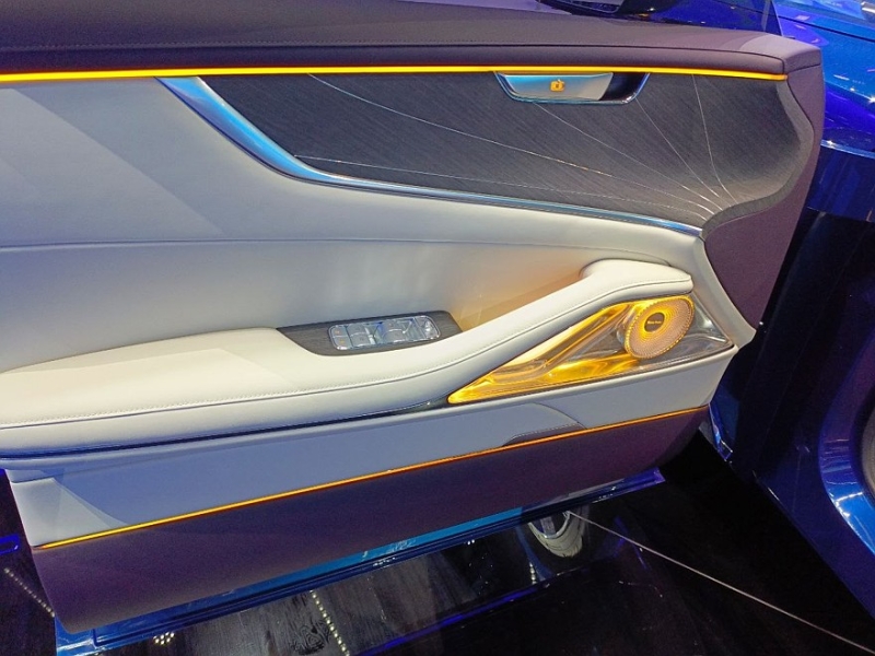 Geely показала концепт, демонстрирующий развитие дизайна семейства Galaxy