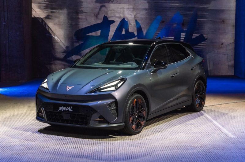 Готов соперник для Renault 5 и Alpine A290: полностью рассекречен хэтчбек Cupra Raval