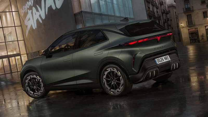 Готов соперник для Renault 5 и Alpine A290: полностью рассекречен хэтчбек Cupra Raval