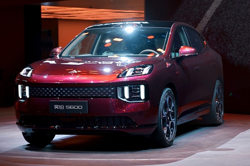 Купеобразный кроссовер Hyptec S600 от GAC: несколько вариантов начинки, есть полный привод