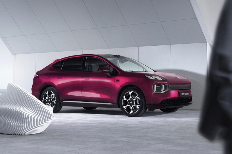 Купеобразный кроссовер Hyptec S600 от GAC: несколько вариантов начинки, есть полный привод