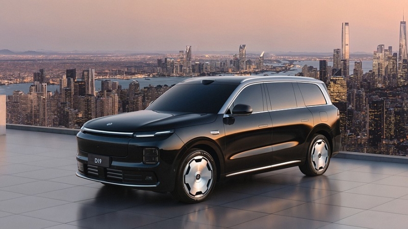 Leapmotor D19 выходит на рынок: 1000 вольт, богатое оснащение и очень агрессивные цены