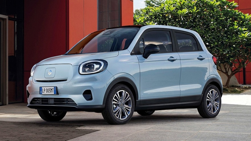 Маленький хэтчбек Leapmotor T03 превратили в фургон, цена известна