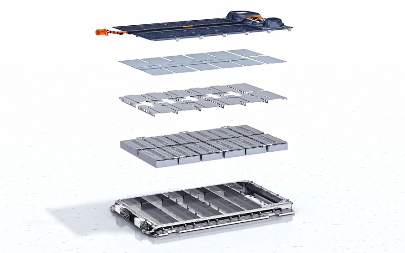 Mercedes-Benz EQS: второй рестайлинг, долгожданные 800 вольт и руль по проводам