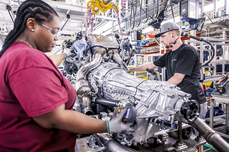 Mercedes-Benz инвестирует более 7 млрд долларов в развитие бизнеса в США и сборку GLC