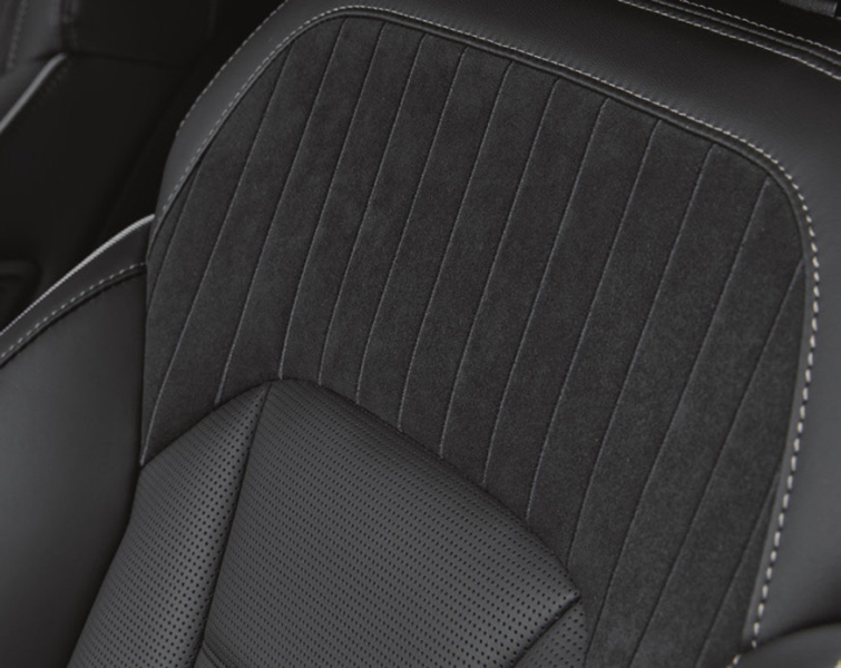 На российский рынок готовится выйти семиместный внедорожник KGM Rexton