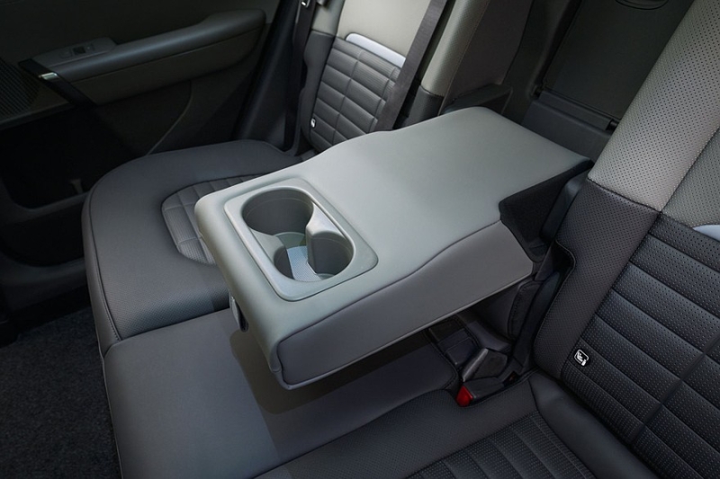 Новый Kia Seltos для Европы: &laquo;традиционный&raquo; кроссовер и гибрид, оба &ndash; с полным приводом