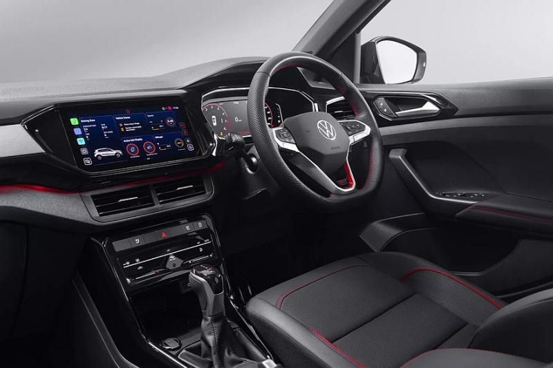 Рестайлинговый кроссовер Volkswagen Taigun: более солидный облик и новая коробка