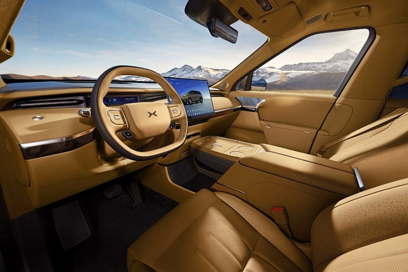 Рывок в премиум: флагманский кроссовер Xpeng GX выходит на рынок с «полным фаршем»