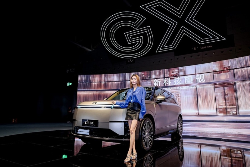 Рывок в премиум: флагманский кроссовер Xpeng GX выходит на рынок с «полным фаршем»