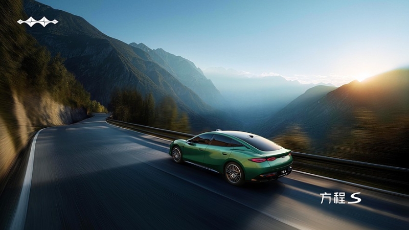 Спорткары от BYD в Пекине: открытая Denza Z и &laquo;формульный&raquo; квартет от FangChengBao