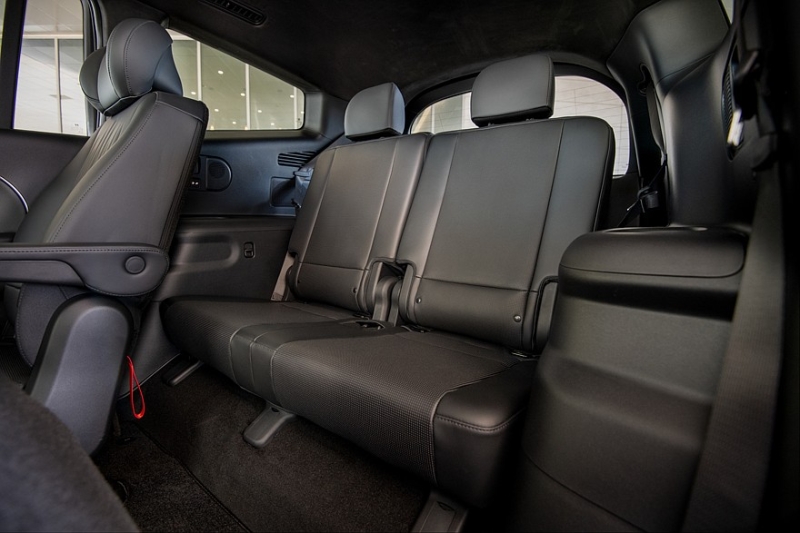 У кроссовера Hyundai Ioniq 9 Calligraphy появилась &laquo;затемнённая&raquo; спецверсия