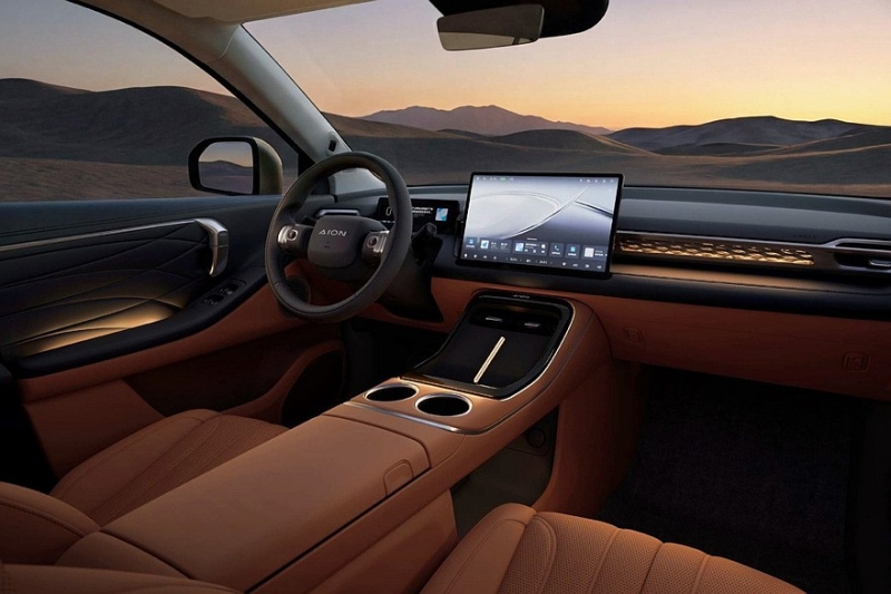 В России начались продажи нового кроссовера GAC Aion V