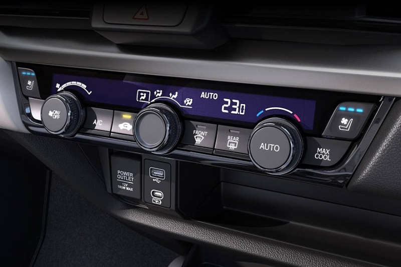 Бюджетные седан и хэтчбек Honda City: второй рестайлинг на фоне снижения спроса