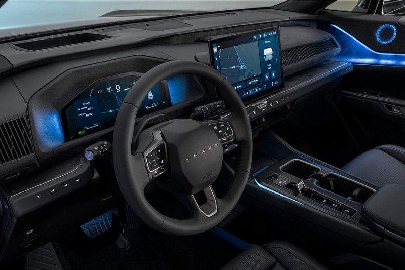 Большой кроссовер Lexus TZ дебютировал в статусе глобальной модели