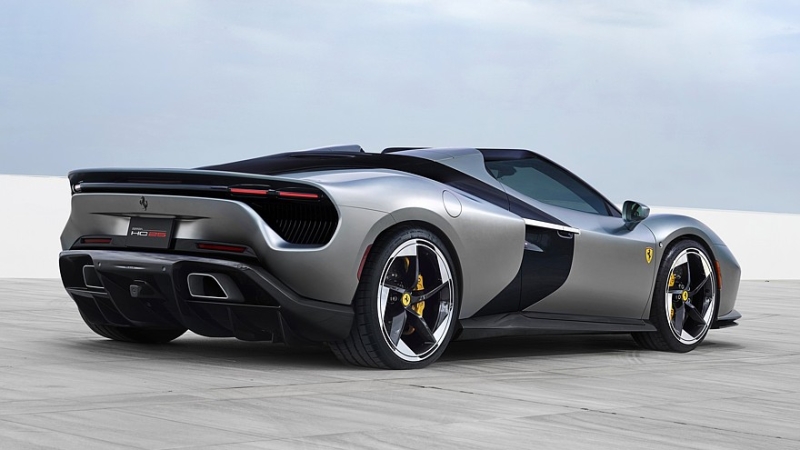 Ferrari HC25: очень интересный вариант дизайна для ушедшего Ferrari F8 Spider