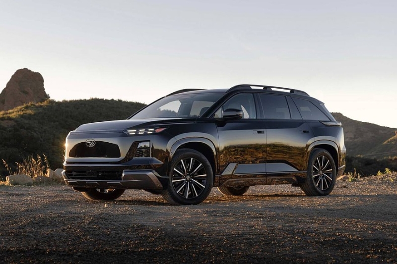 Lexus анонсировал большой кроссовер &ndash; премьера совсем скоро