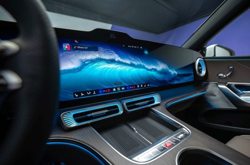 Mercedes-Benz увеличит количество физических кнопок в своих машинах, но это будет нескоро