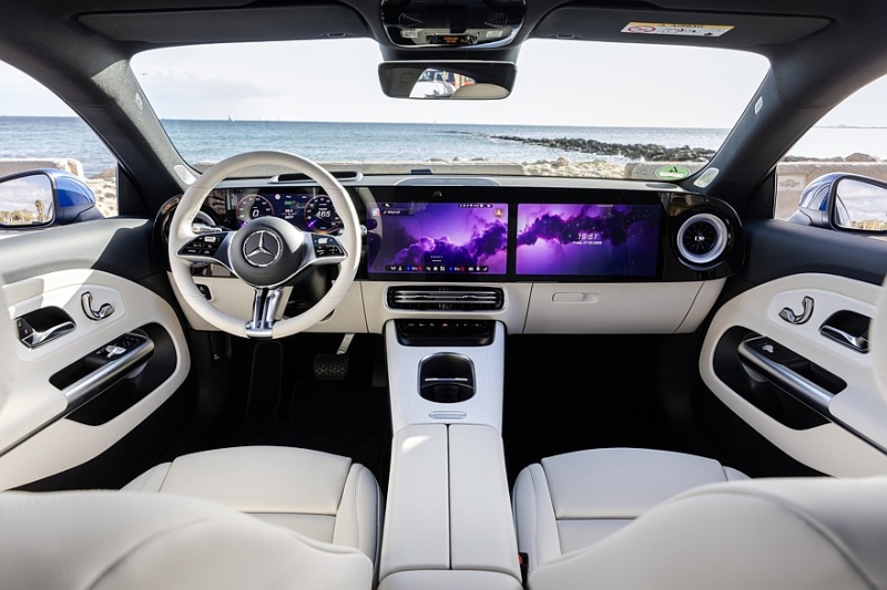 Mercedes-Benz увеличит количество физических кнопок в своих машинах, но это будет нескоро