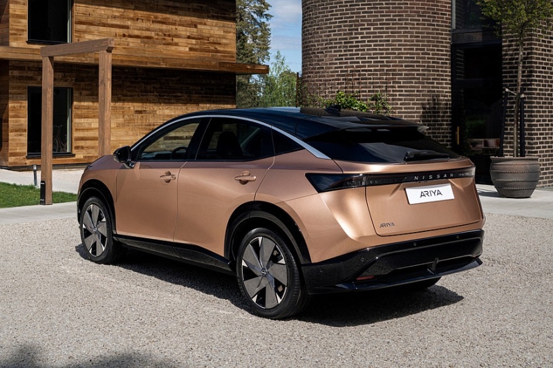 Обновлённый кроссовер Nissan Ariya: теперь и для Европы