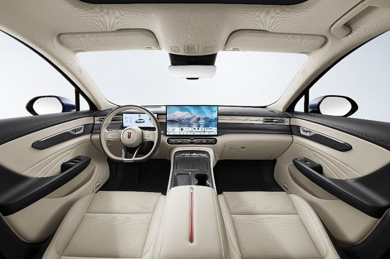 Рестайлинг принёс седану Hongqi H5 новый интерьер
