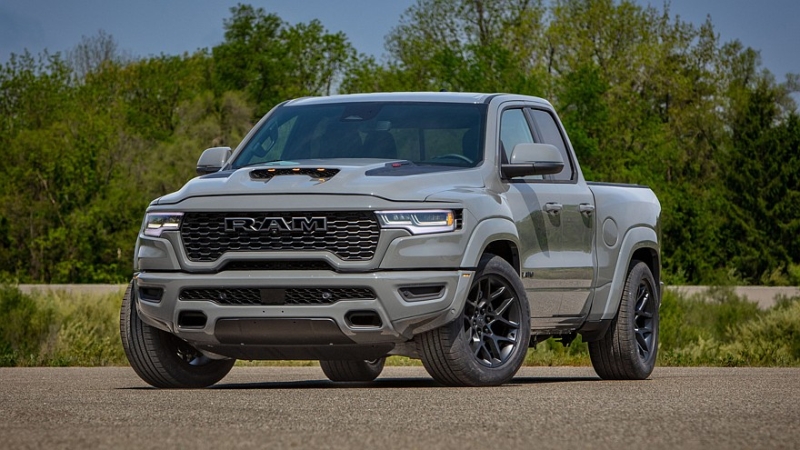 У пикапа Ram 1500 появилось семейство масл-траков Rumble Bee с моторами V8