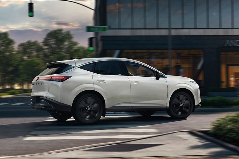 Американский Nissan Murano в Японии: левый руль, одна комплектация и высокая цена