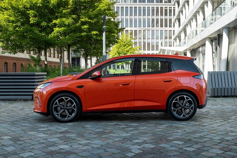 BYD Dolphin G представлен в Европе в двух вариантах мощности