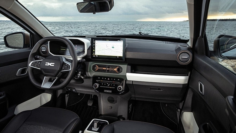 Dacia New Spring показался на первых тизерах: угловатый кузов и техника от Renault Twingo