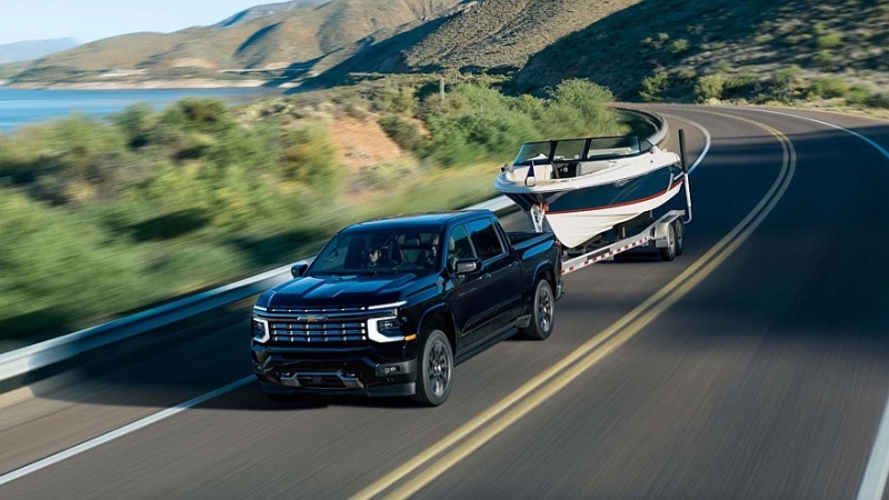 Дебютировал новый пикап Chevrolet Silverado, в том числе топовые версии ZR2 и High Country