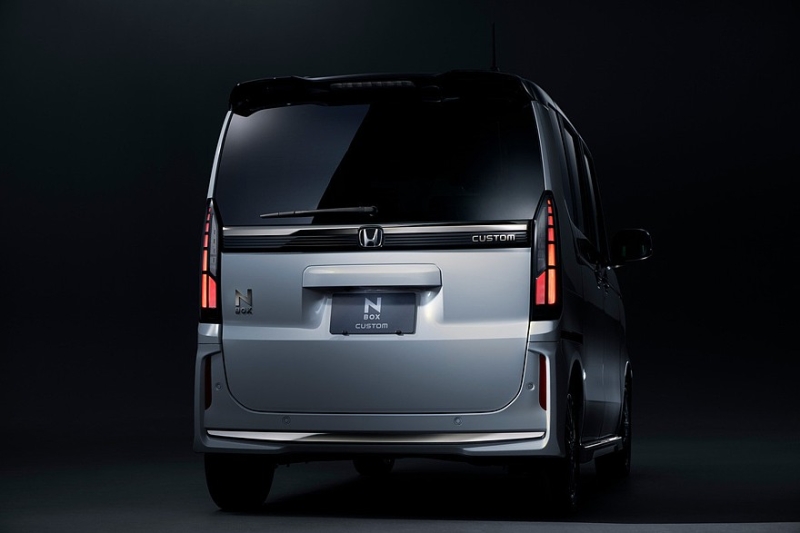 Honda N-Box: больше агрессии для молодёжного Custom, почерневший &laquo;кроссовер&raquo; и кое-что ещё
