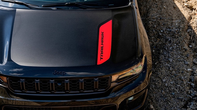 Jeep Grand Cherokee вновь обрёл внедорожные версии Trailhawk и Overland: только бензин!
