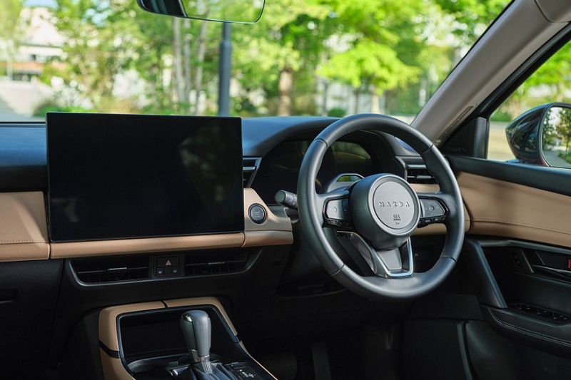 Кроссовер Mazda CX-5 нового поколения вопреки ожиданиям пользуется бешеным спросом в Японии